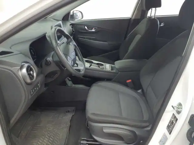 Hyundai Kona view 3