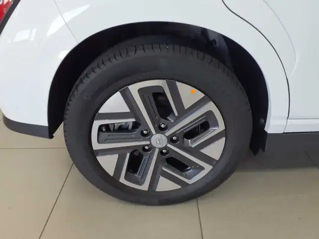 Hyundai Kona view 11