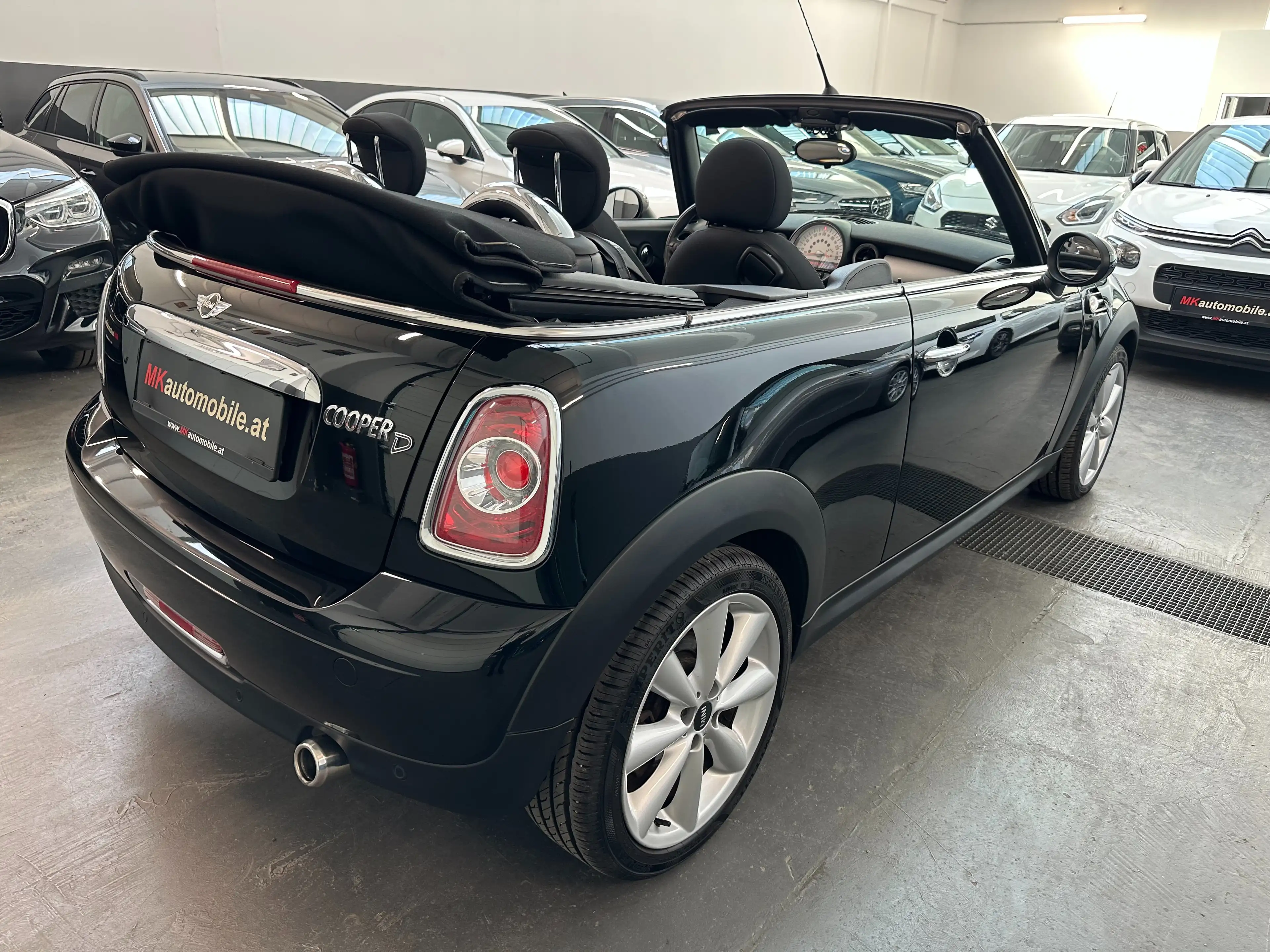 MINI Cooper D Cabrio Cooper D — photo 4