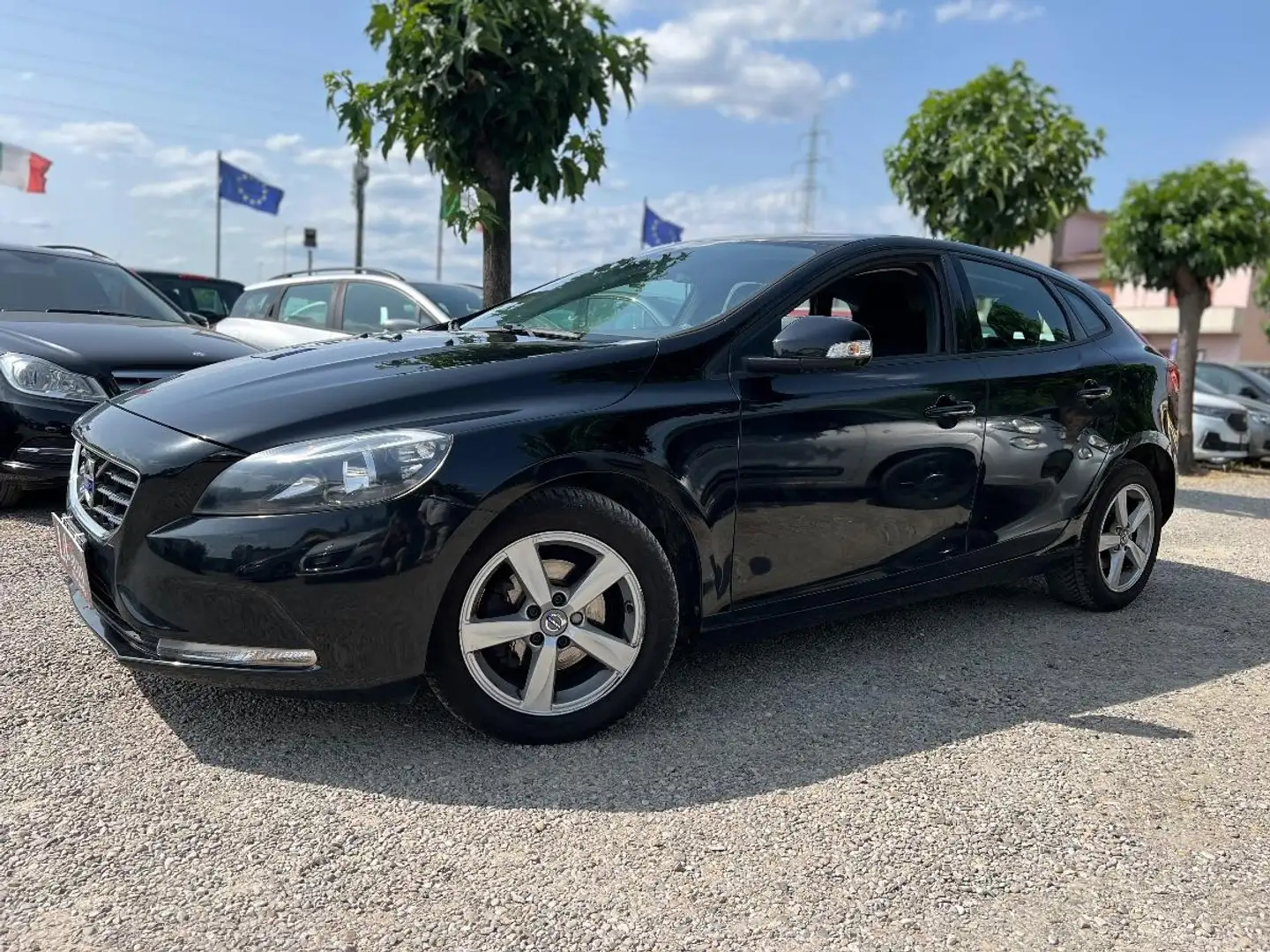 Volvo V40 1.6 d2 Business Edition Nero - 1