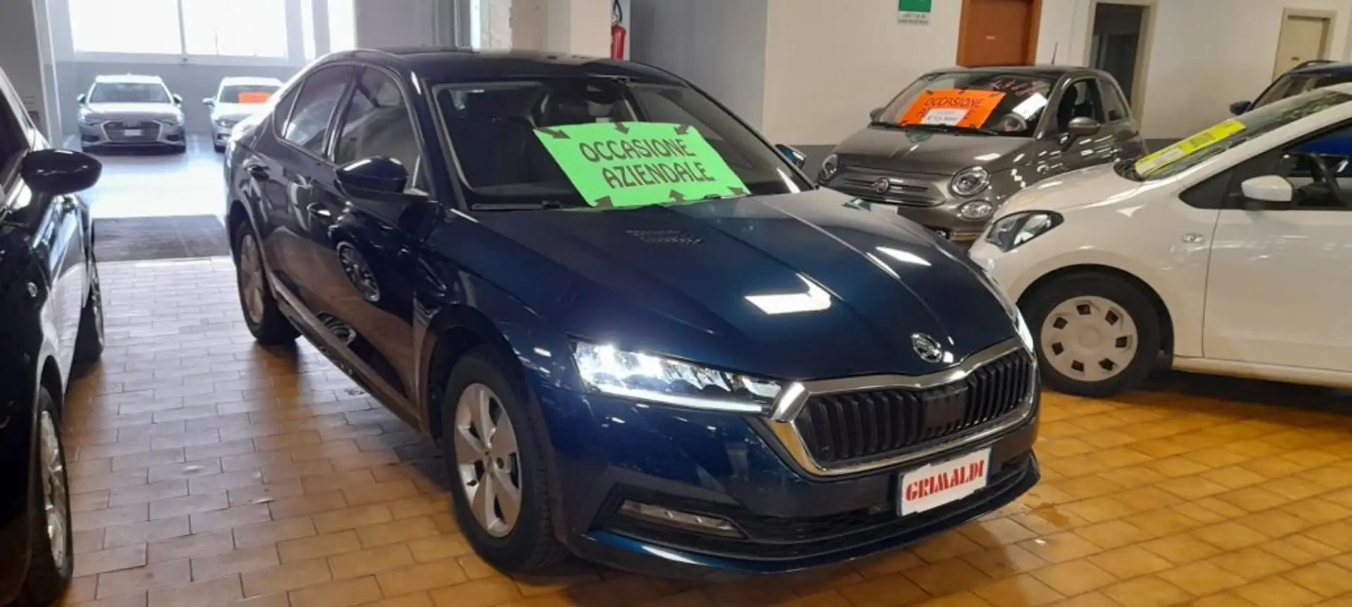 Skoda Octavia 1.0 e-TEC DSG Executive MILD HYBRID LED Gris - 1