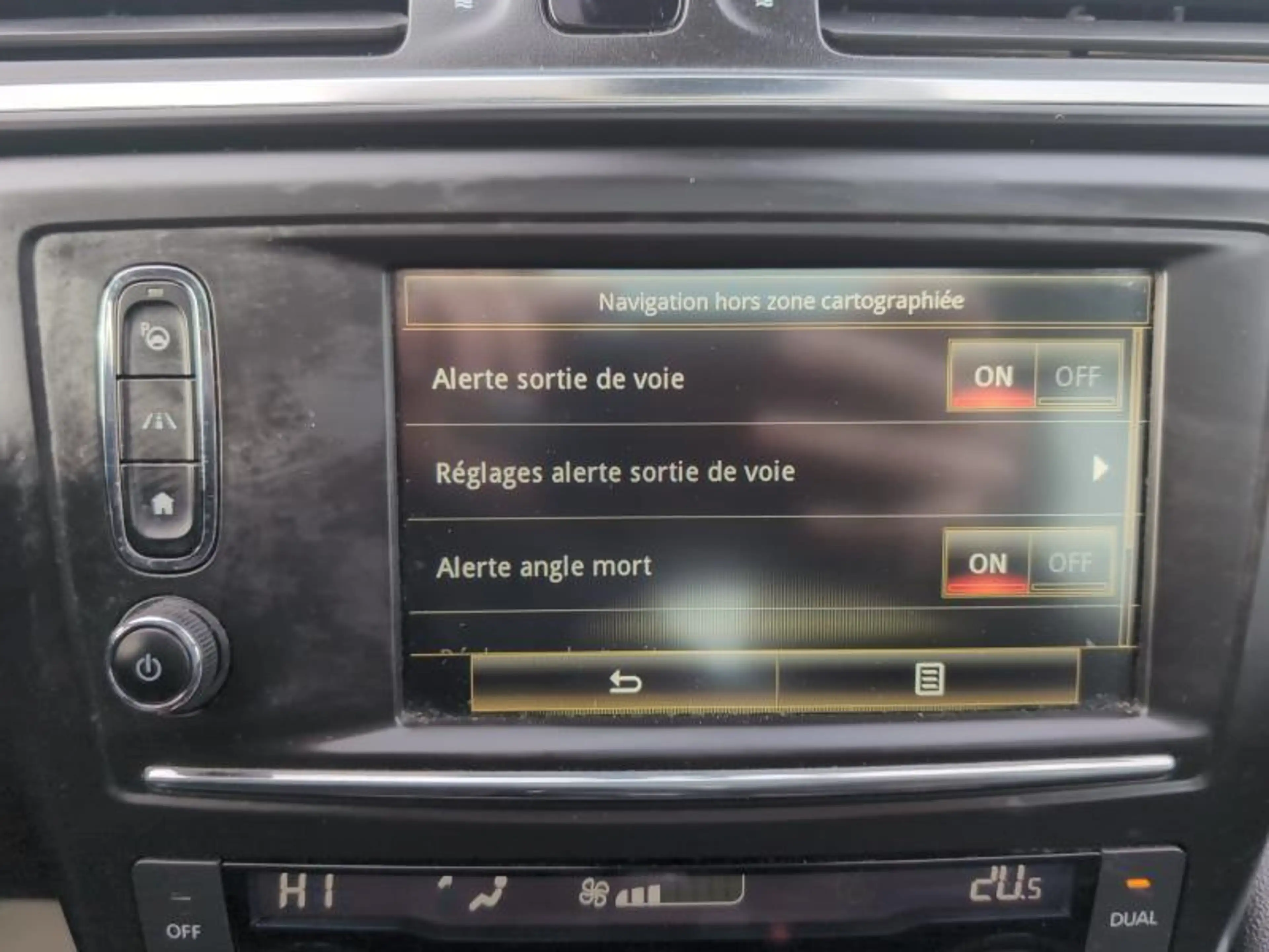 Renault Kadjar Bose 1.2TCe 130cv Rouge 06/16 Airco Cruise Bluetoo — photo 12