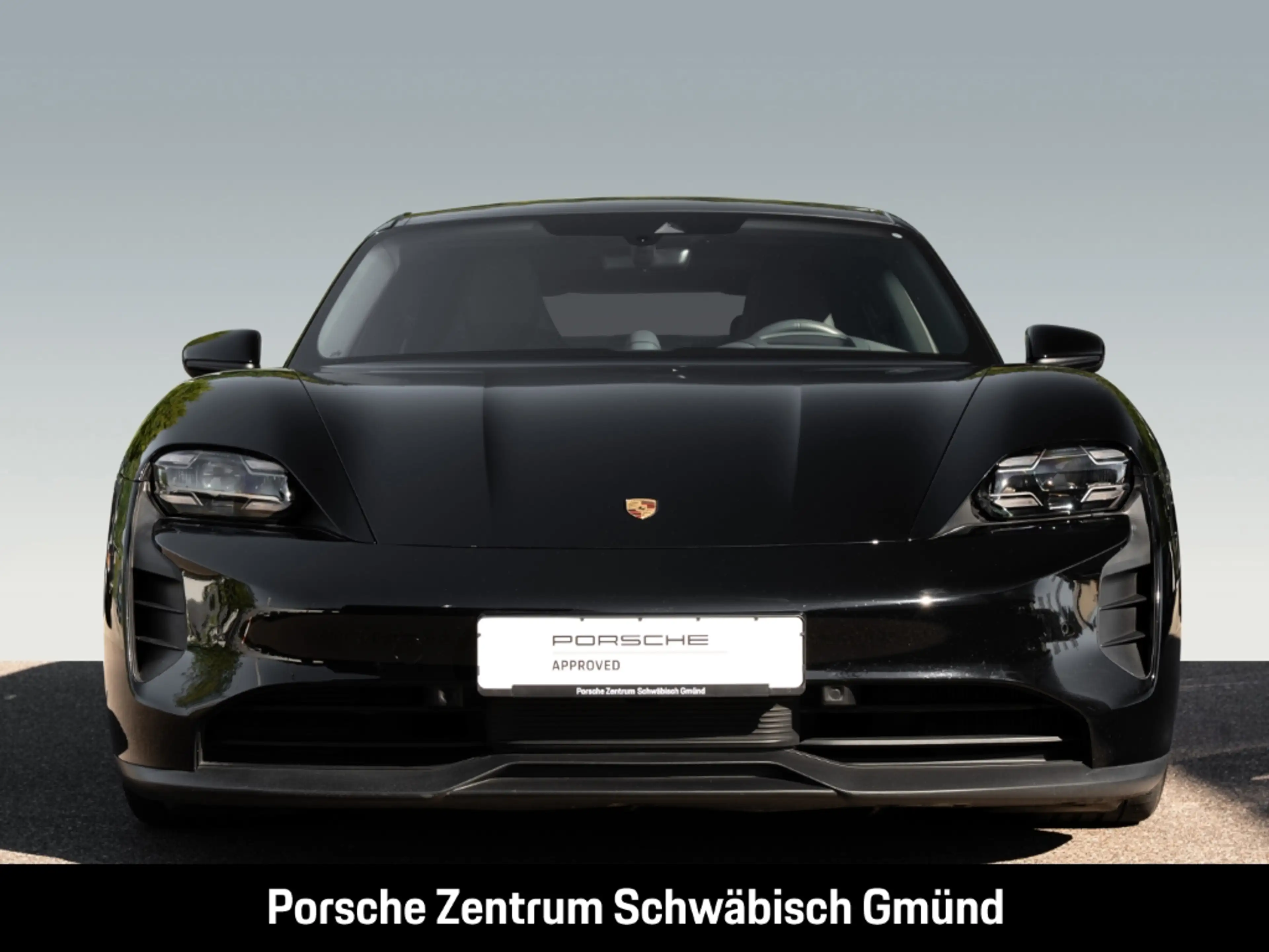 Porsche Taycan 4S — photo 9