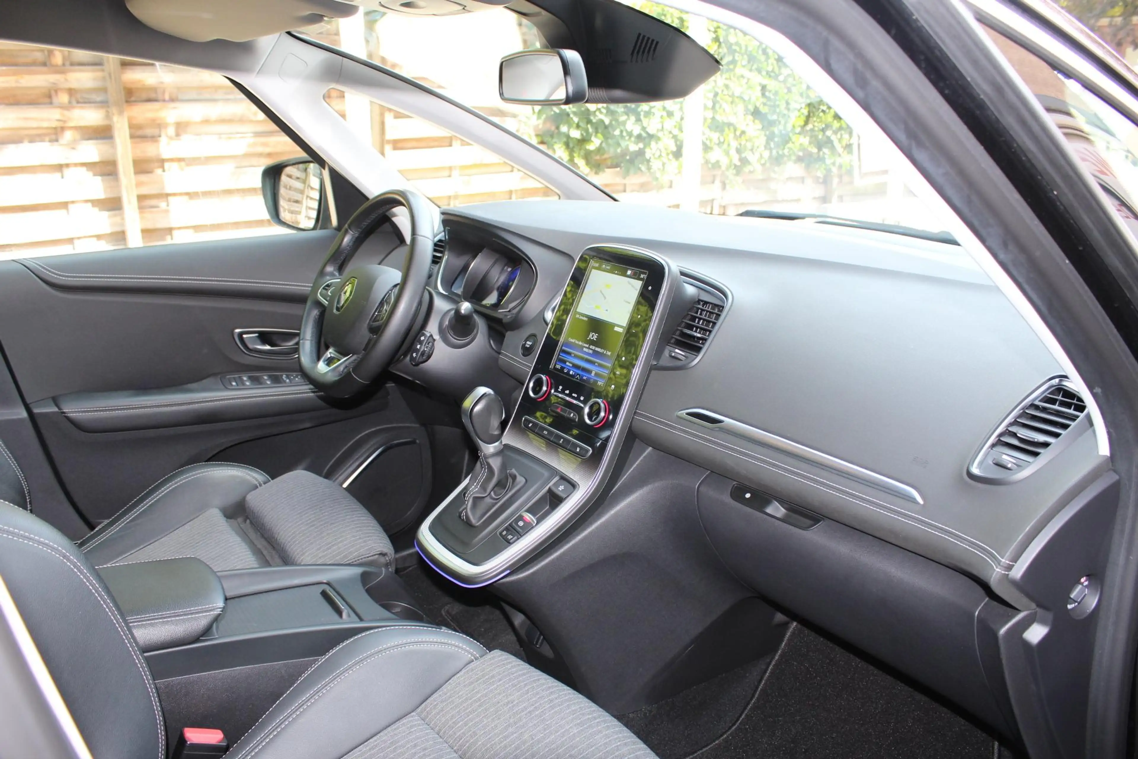Renault Grand Scenic 1.3 TCe Intens 140 pk Automaat — photo 10