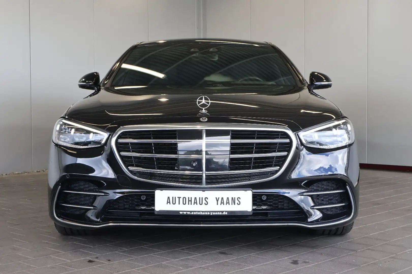 Mercedes-Benz S 500 L 4M AMG CHAUF+SOFT+DIGI.LIGHT+BURM+PANO Noir - 2