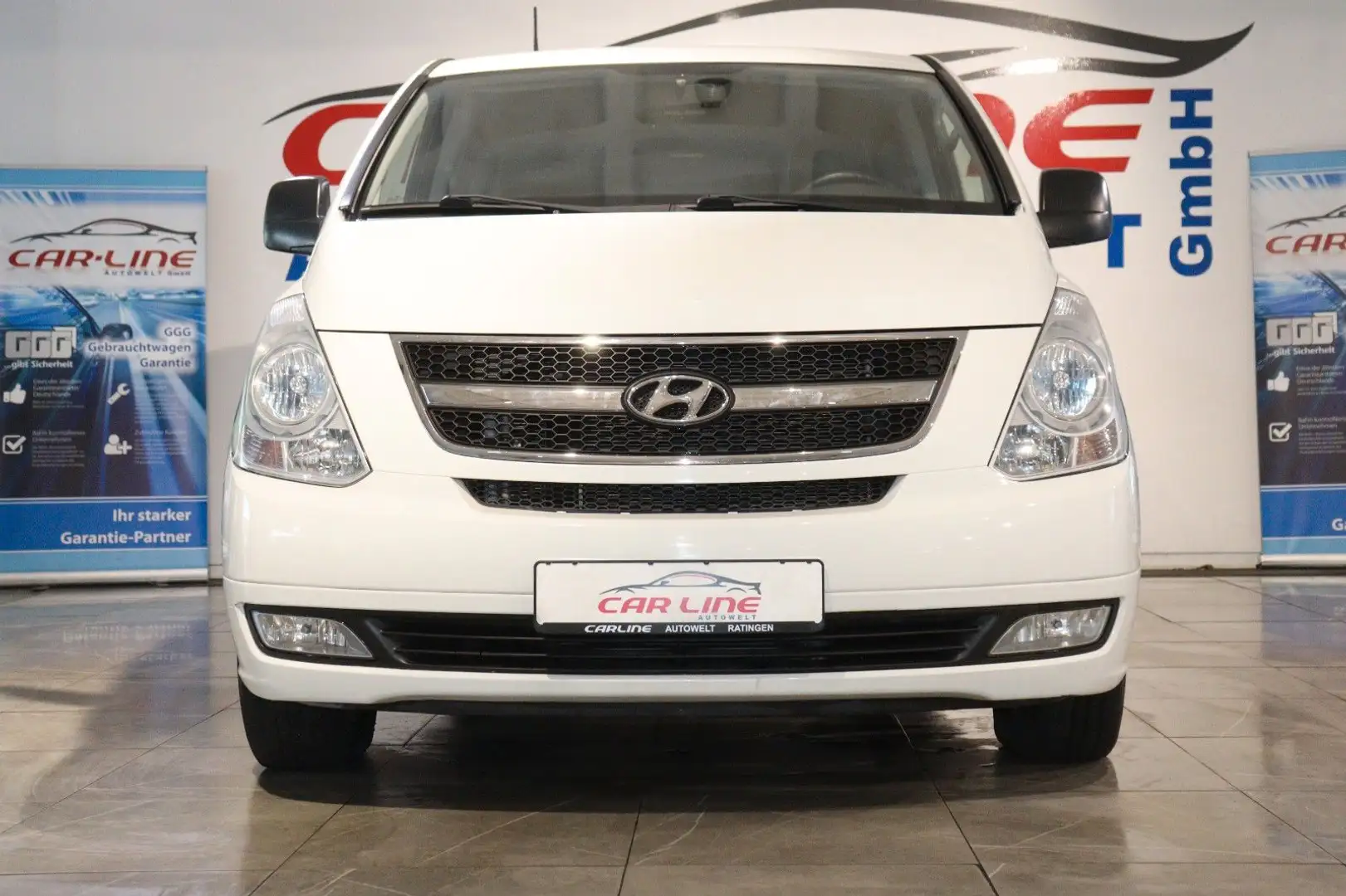 Hyundai H-1 Travel Premium*8-Sitzer*Automatik*Leder*AHK* Blanc - 2