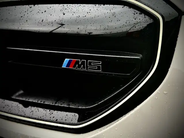 BMW M5 Limousine Ansicht 4
