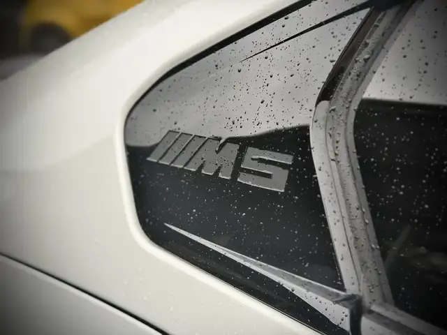 BMW M5 Limousine Ansicht 12