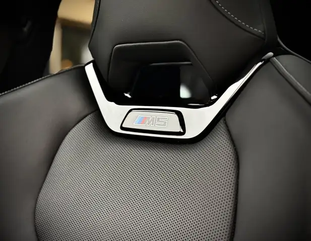 BMW M5 Limousine Ansicht 17