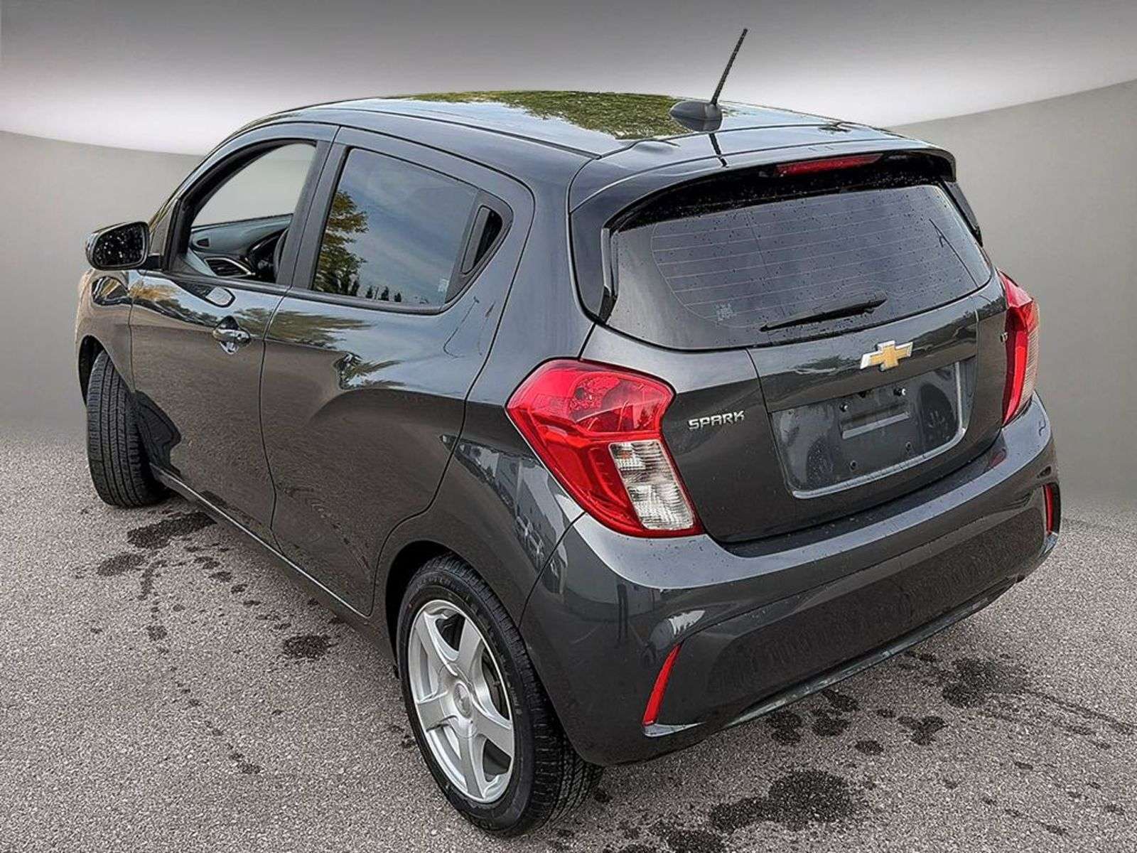 2022 Chevrolet Spark 1LT: APPLE CARPLAY/BACK UPCAMERA/ELECTRONICSTABILI — снимка 4