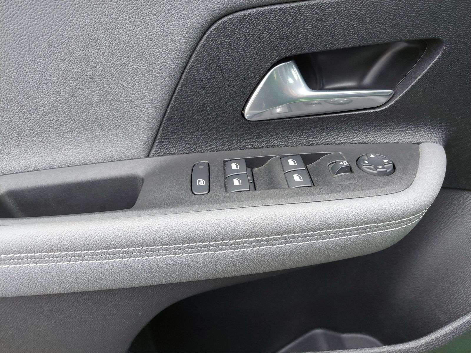 Opel Mokka E