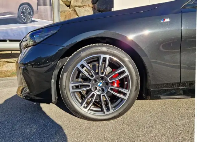 BMW 520 d xDrive Ansicht 3