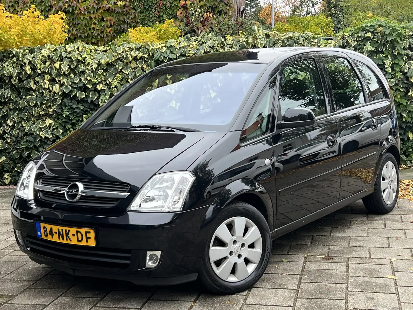 Opel Meriva 1.6-16V Cosmo Automaat Zwart - 1