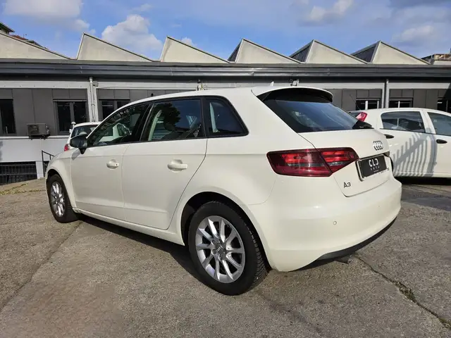 Audi A3 view 6