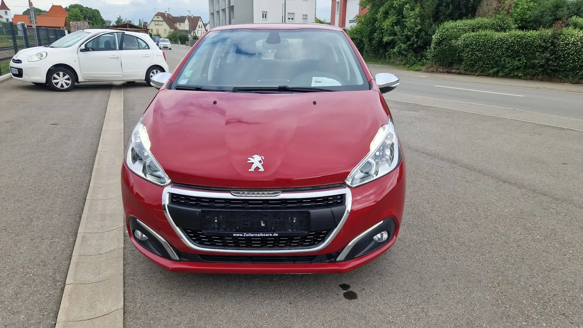 Peugeot 208 Signature*Navi*PDC*Tempomat*TÜV/AU NEU* - 2