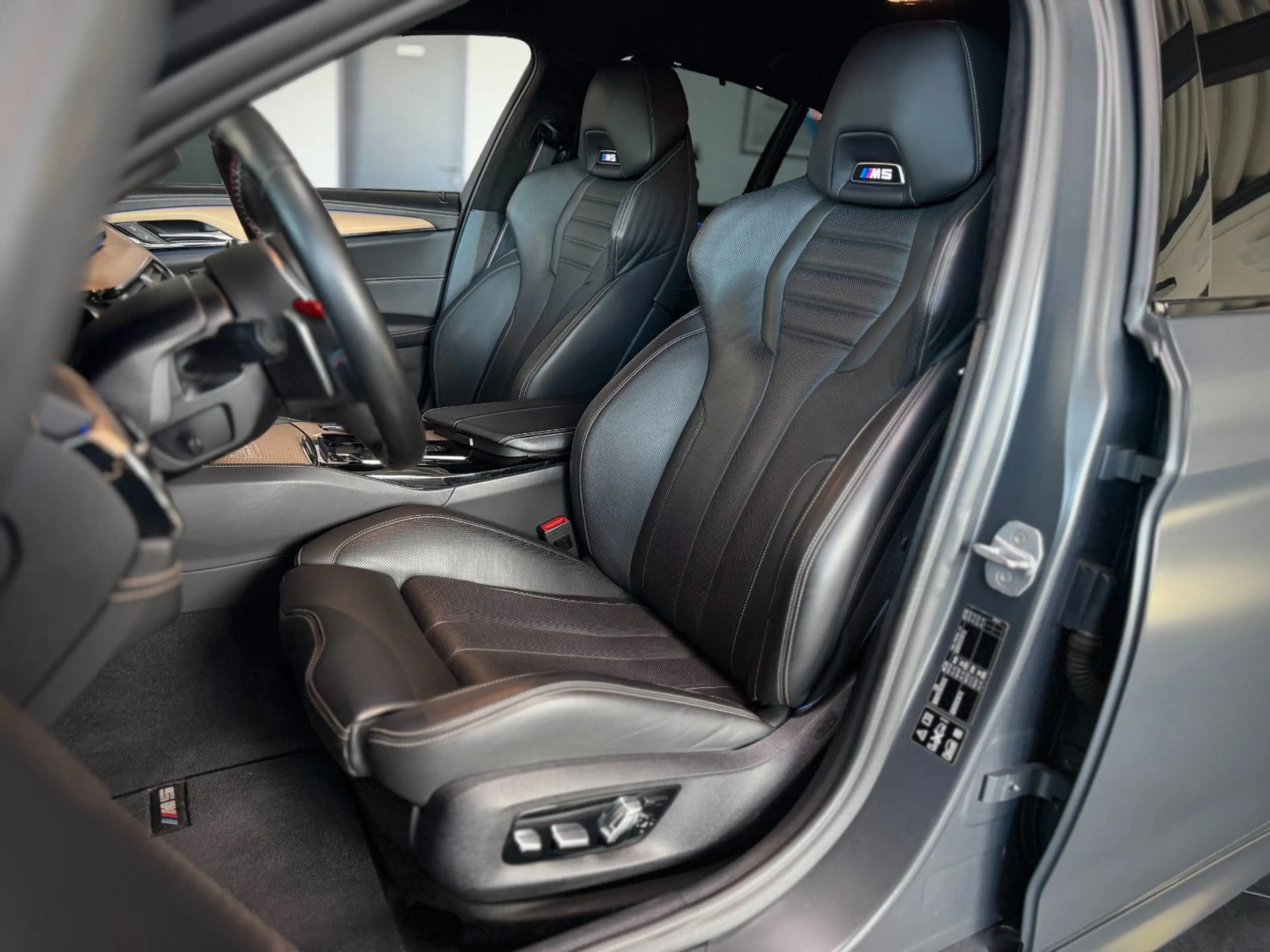BMW M5 Competition Edition 35*B&W*Carbon-Keramik*HUD — photo 9