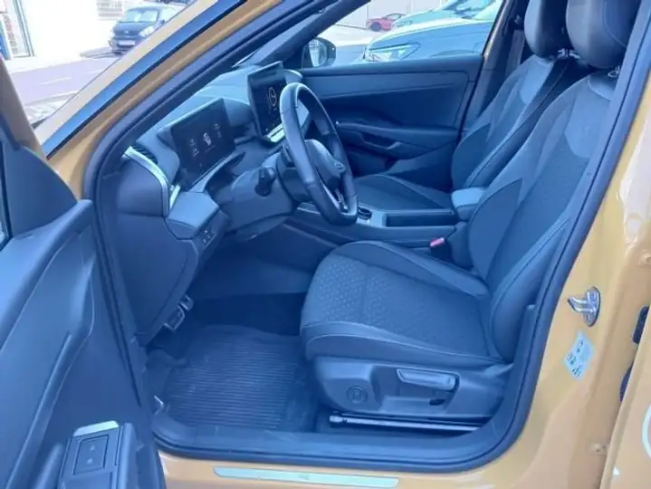 Volkswagen T-Roc 2025, foto 4