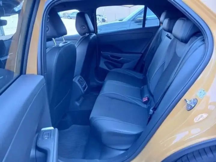 Volkswagen T-Roc 2025, foto 5