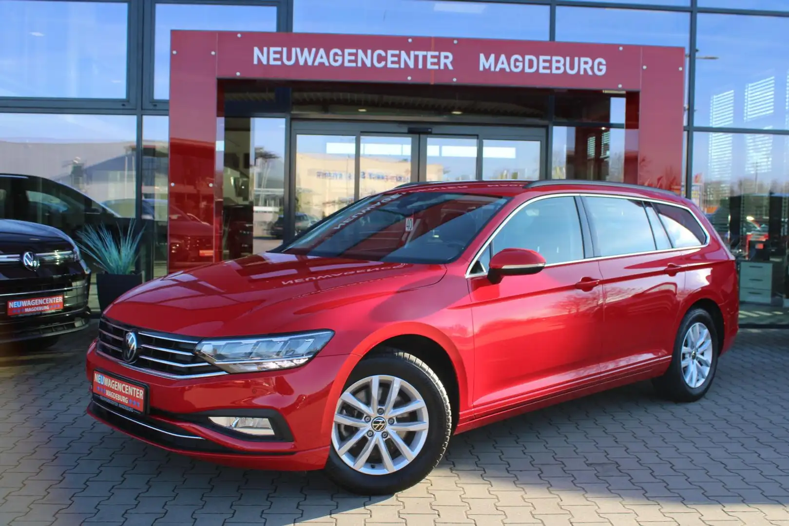 Volkswagen Passat Variant Passat 2.0 TDI Business*LED*NAVI*ACC*SHZ.*RFK* Roşu - 1