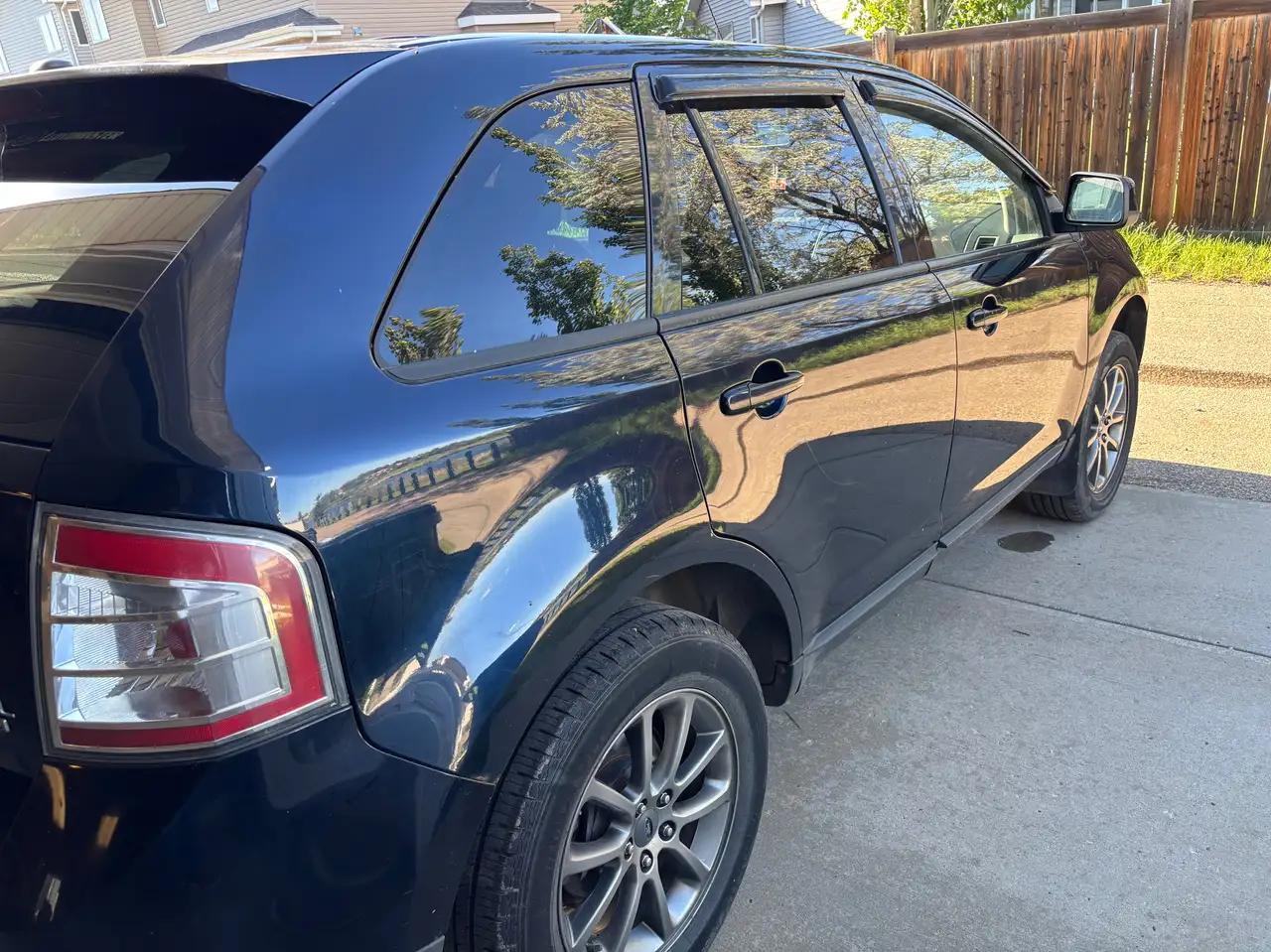 Ford Edge photo Ford Edge