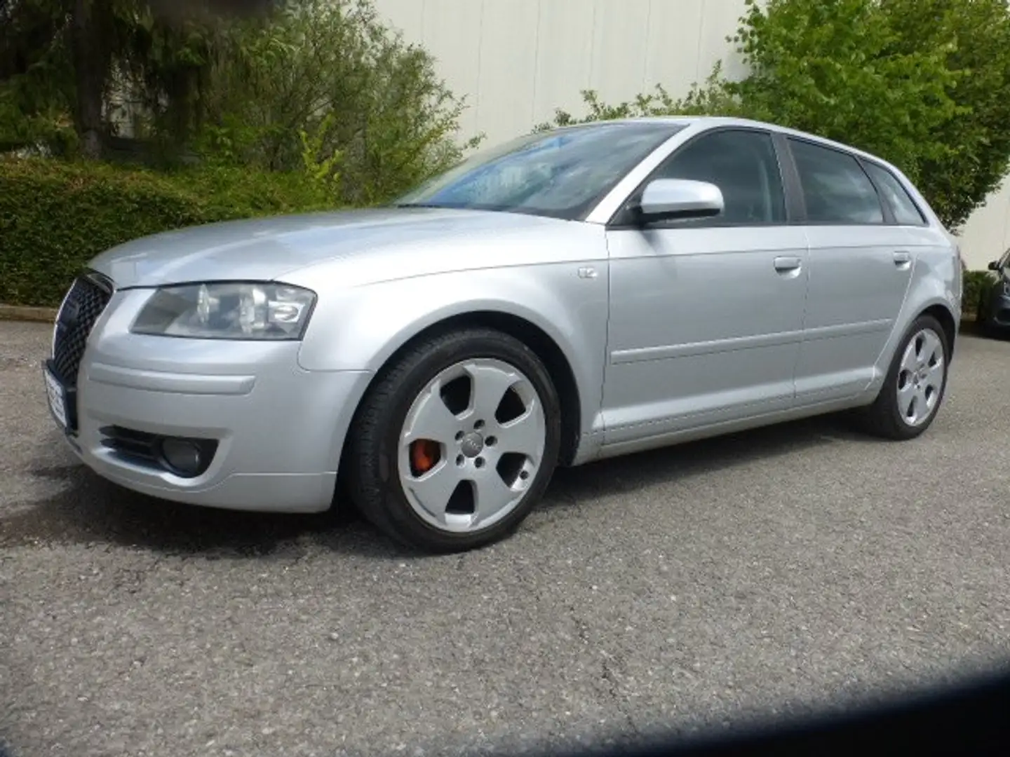 Audi A3 1.6 Ambition / DSG Autom. / Klimaaut. / Techn. Top Grau - 1