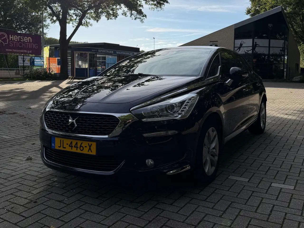 DS Automobiles DS 5