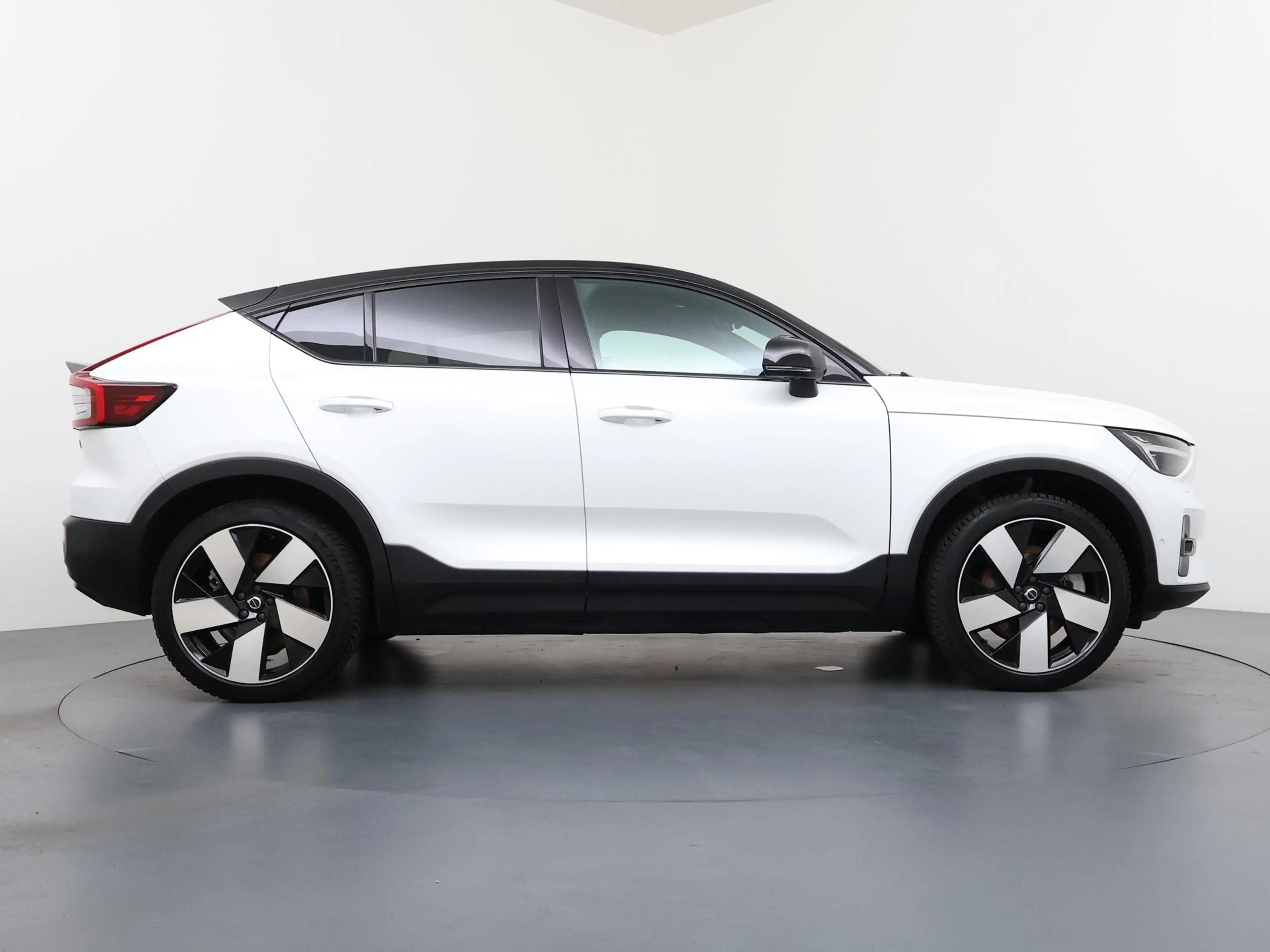 Volvo C40 Recharge Twin Intro Edition 78 kWh | Panoramadak | — photo 6
