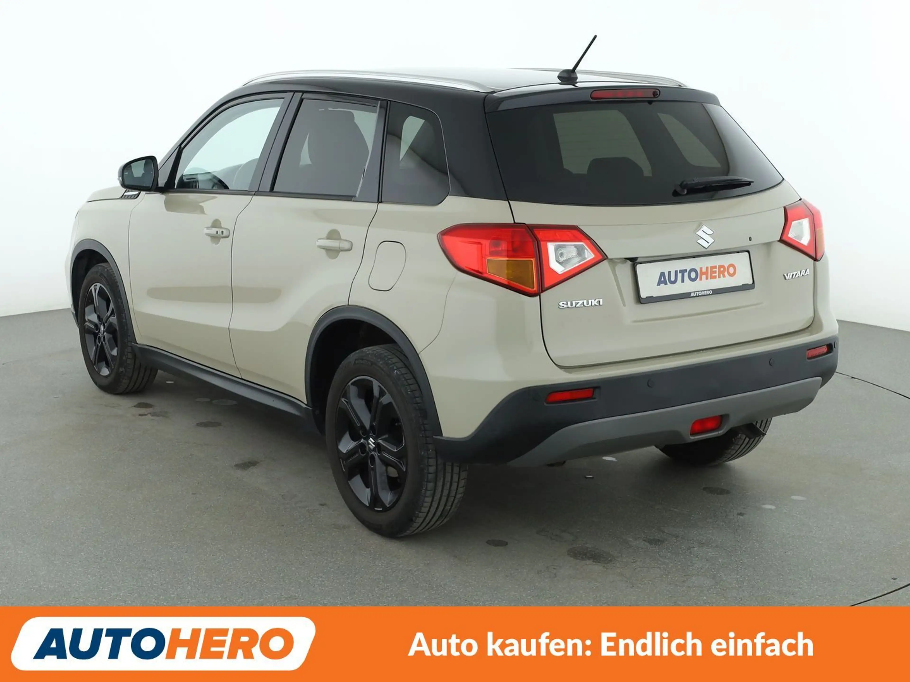 Suzuki Vitara 1.4 S Aut*NAVI*ACC*CAM*PDC*SHZ*KLIMA* — photo 4