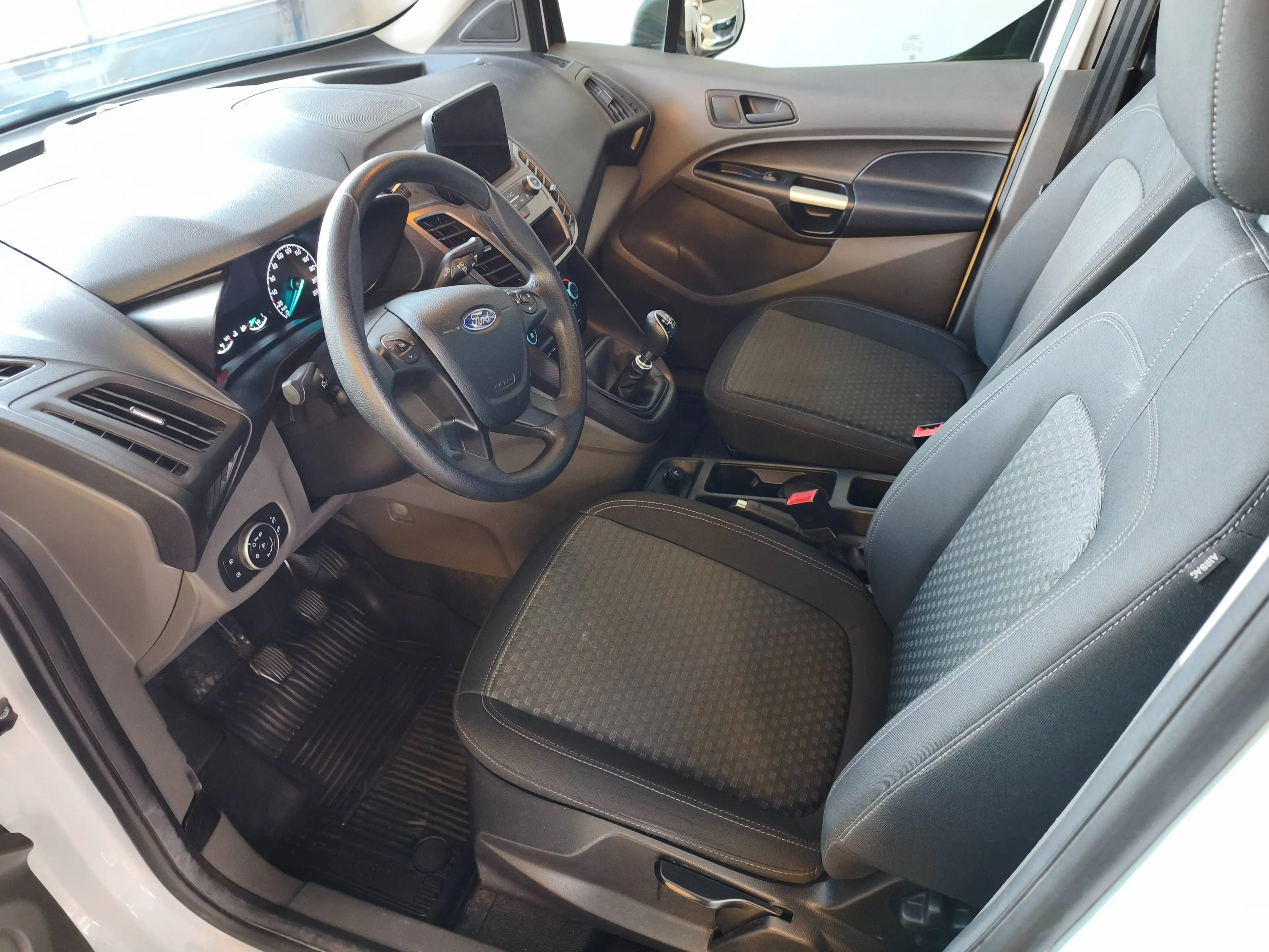 Ford Transit Connect Kasten lang Trend — photo 6