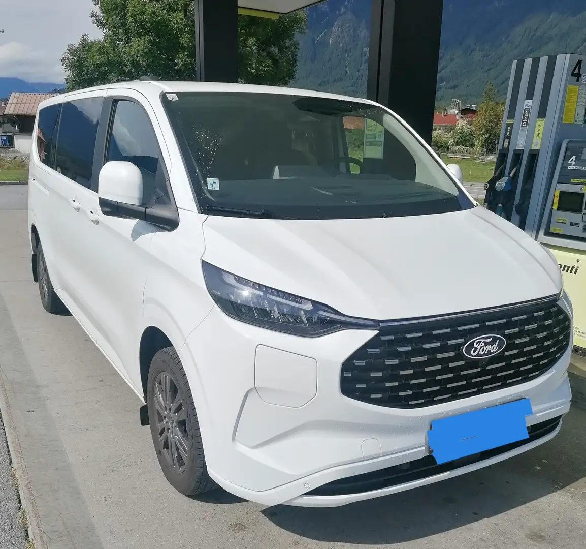 Ford Tourneo Custom Titanium L2H1 Weiß - 1