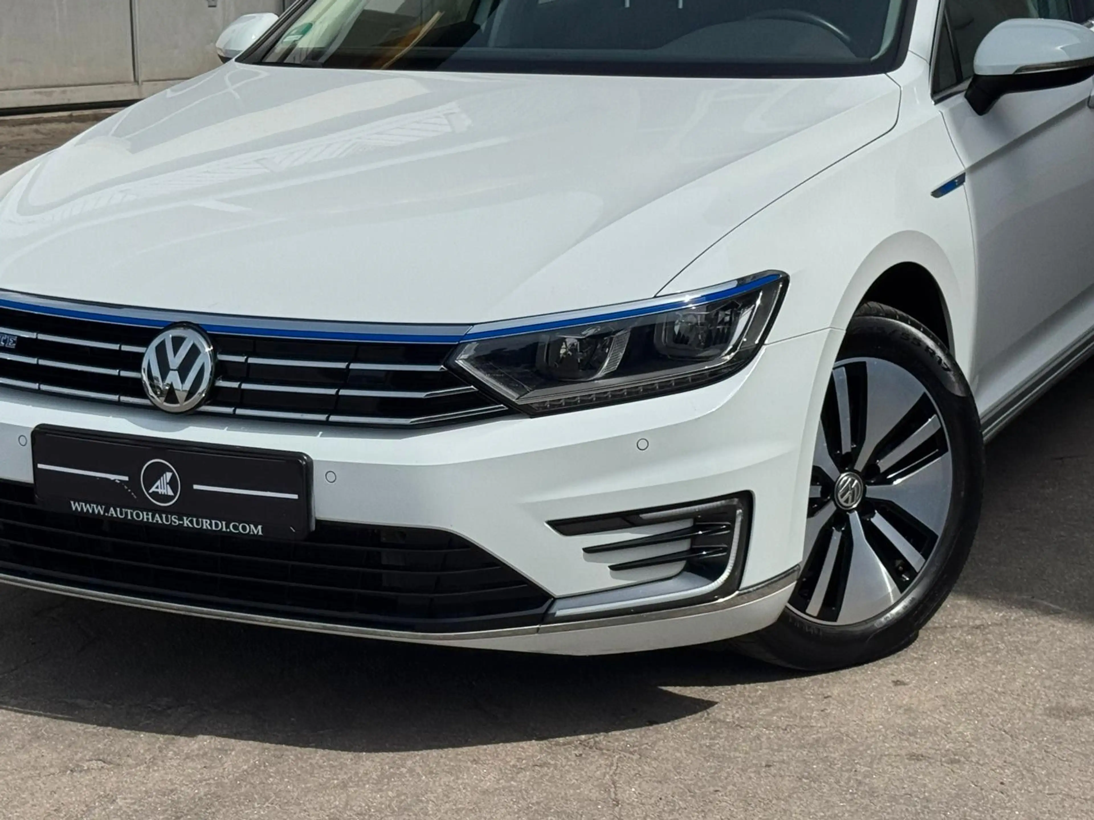Volkswagen Passat Variant 1.4TSI GTE AMBIENTE LED 3-Z-KLIMA — photo 2