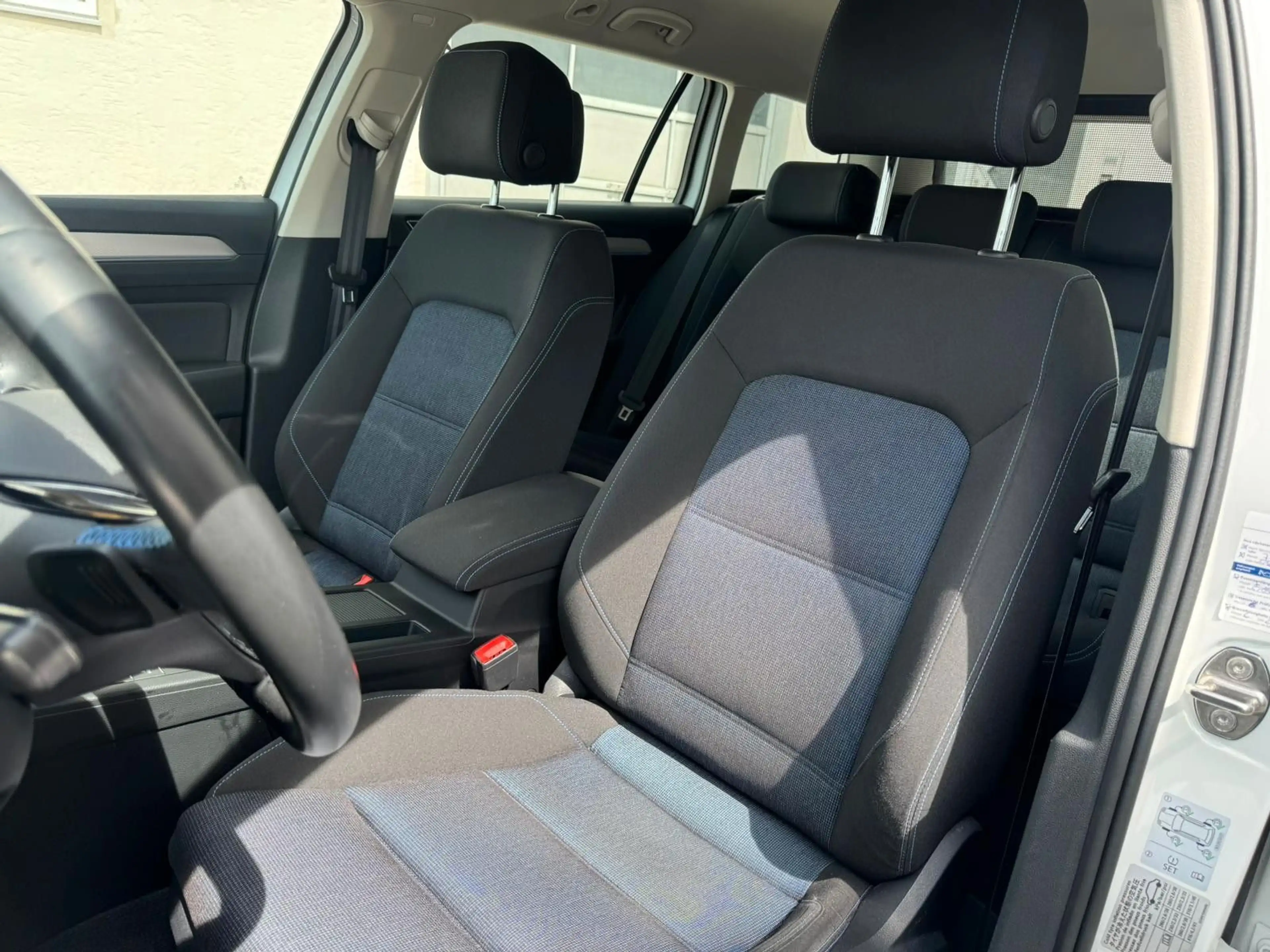 Volkswagen Passat Variant 1.4TSI GTE AMBIENTE LED 3-Z-KLIMA — photo 12