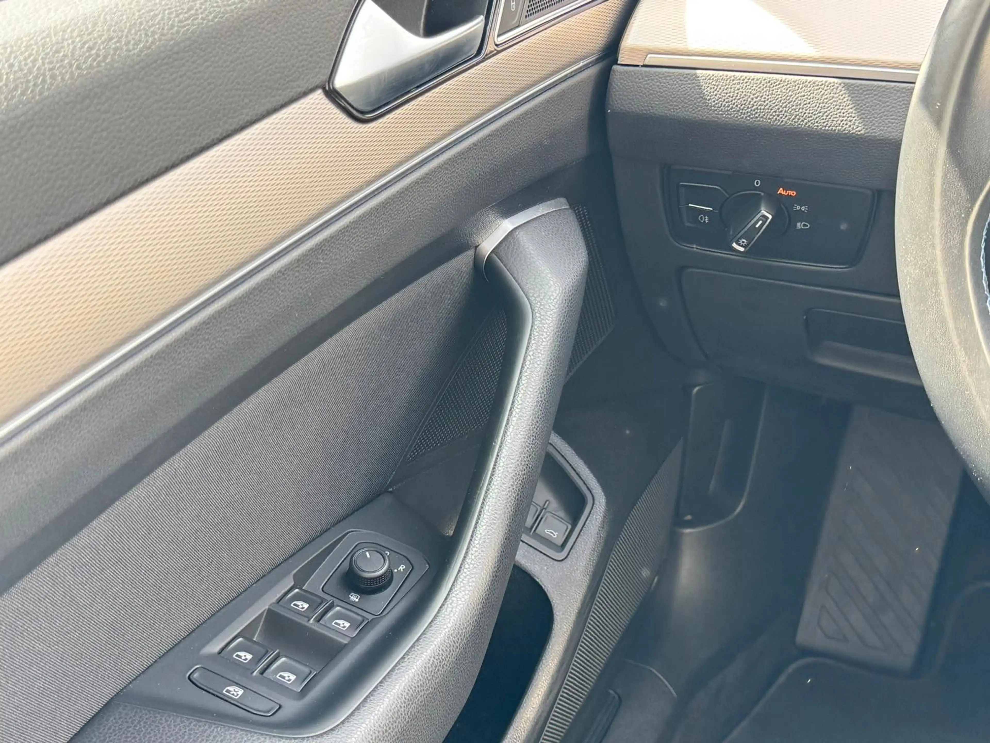 Volkswagen Passat Variant 1.4TSI GTE AMBIENTE LED 3-Z-KLIMA — photo 13