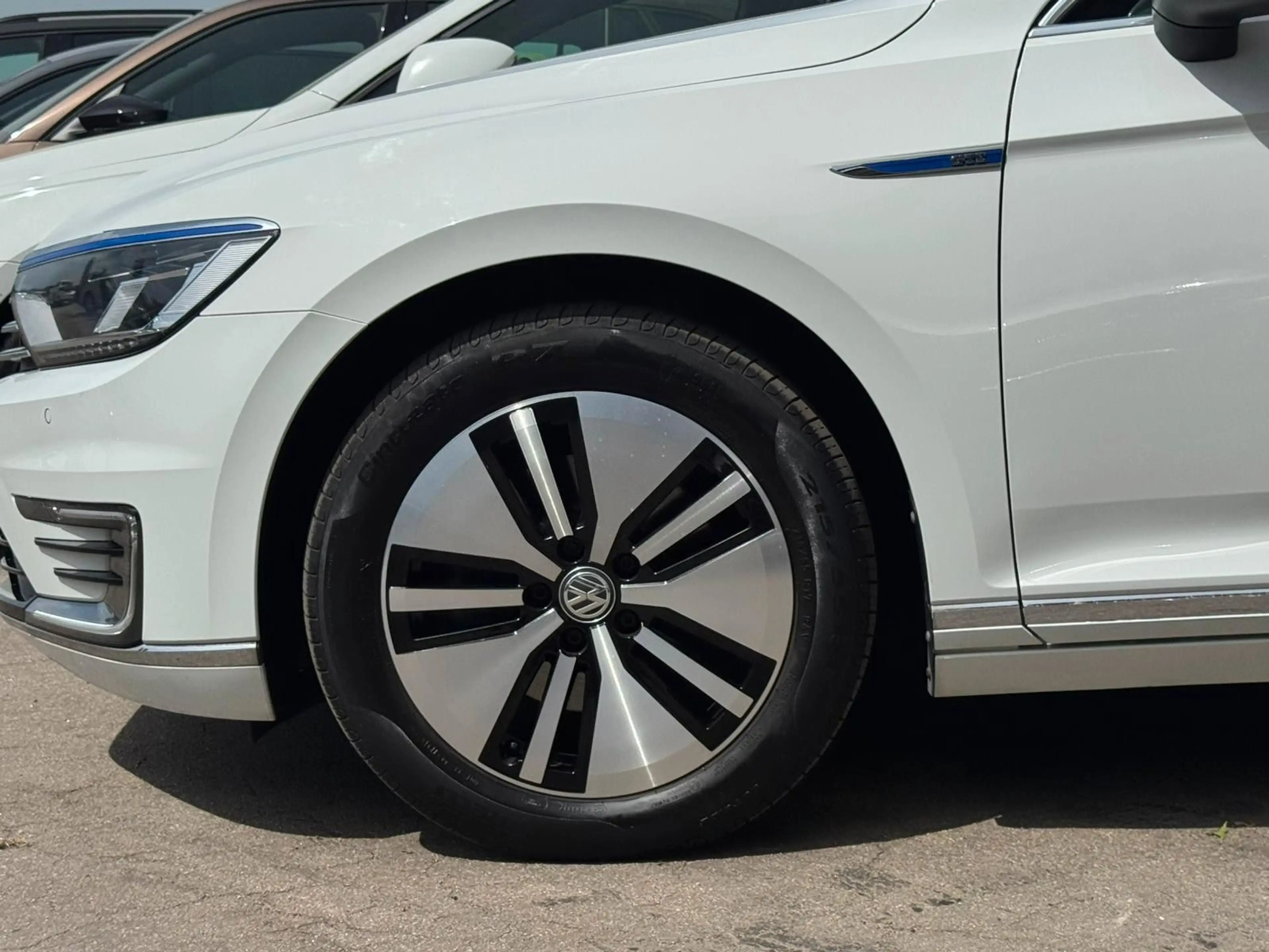 Volkswagen Passat Variant 1.4TSI GTE AMBIENTE LED 3-Z-KLIMA — photo 10