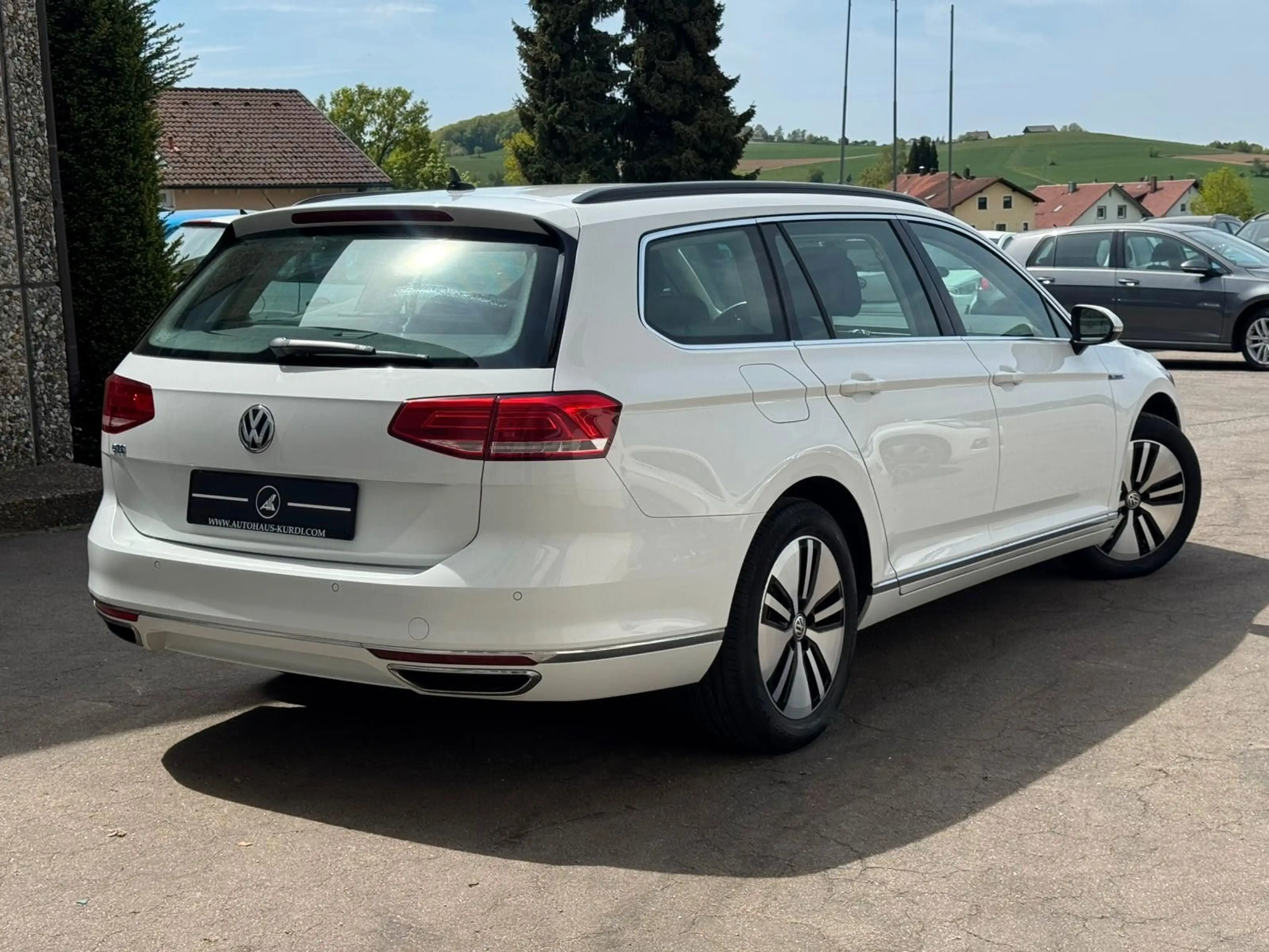 Volkswagen Passat Variant 1.4TSI GTE AMBIENTE LED 3-Z-KLIMA — photo 6
