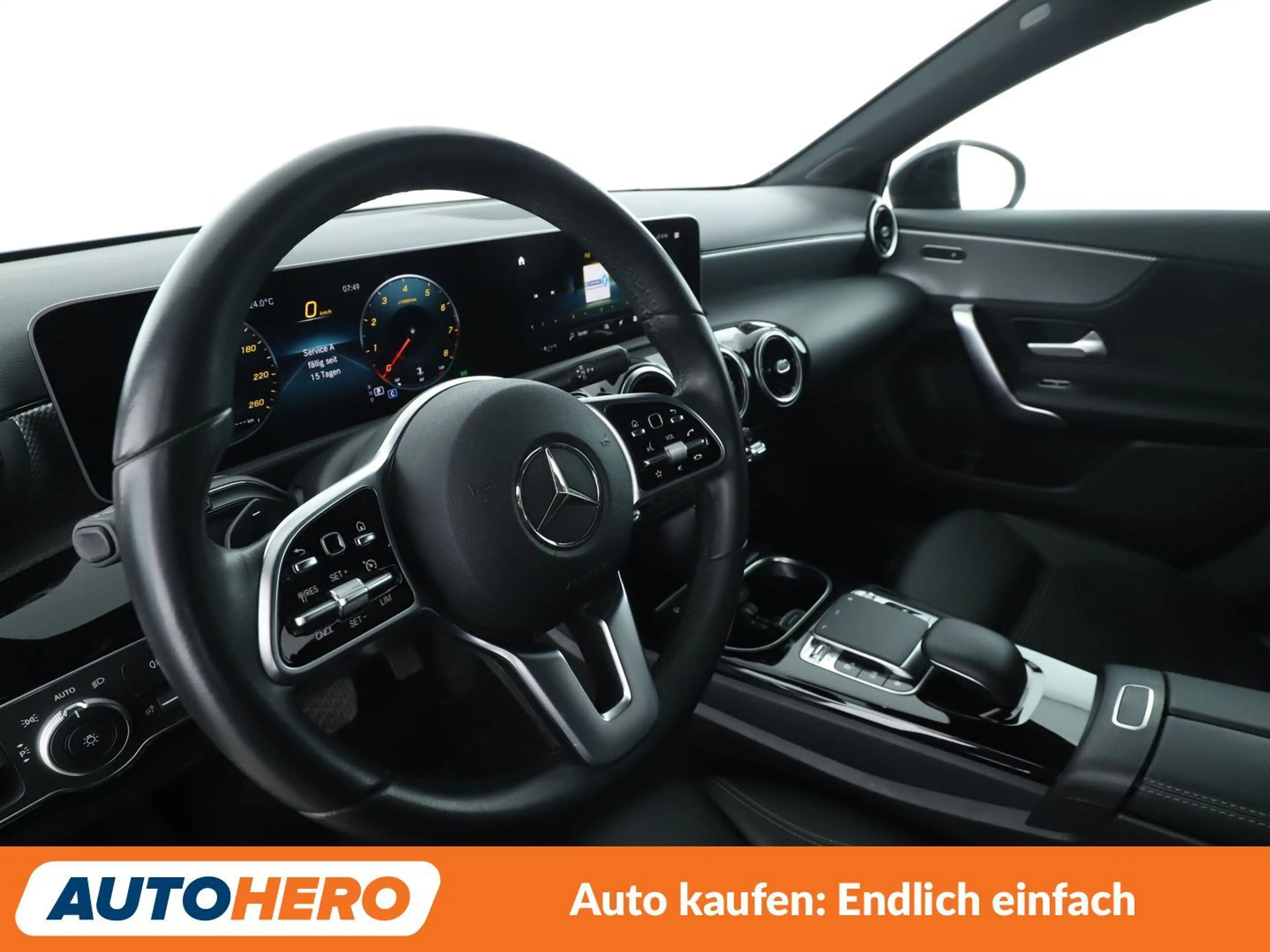Mercedes-Benz A 220 A 220 Progressive — photo 11