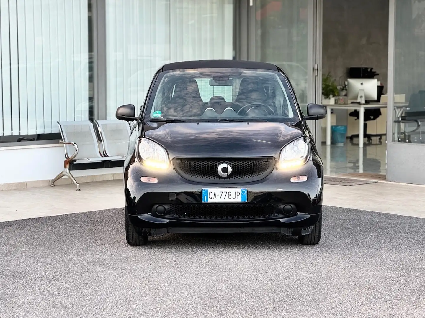 smart forTwo 1.0 Benzina 71CV E6 - 2017 Nero - 2