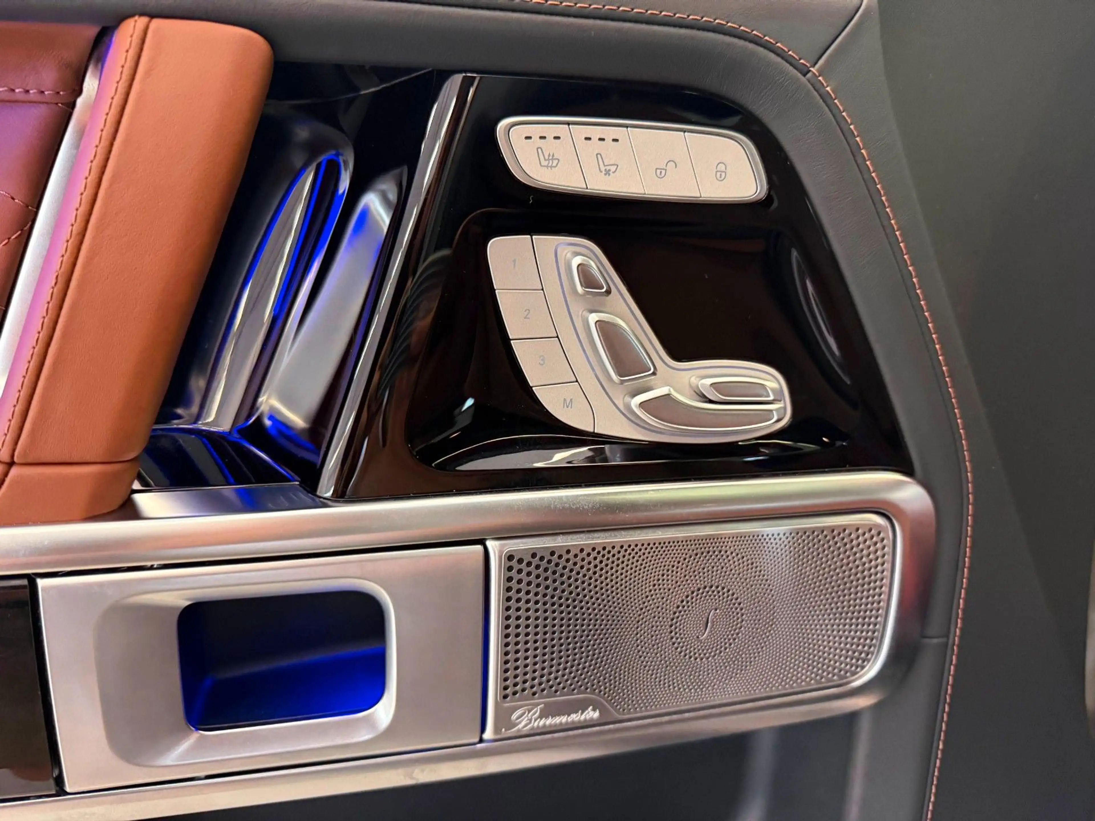 Mercedes-Benz G 63 AMG MANUFAKTUR|VOLLAUSTATTUNG|MWST AUSW.| — photo 11