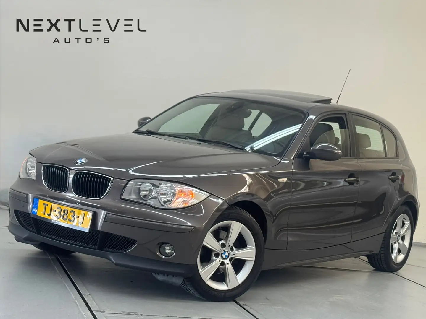 BMW 118 1-serie 118i High Executive D.Ketting Klepseals V. Braun - 1