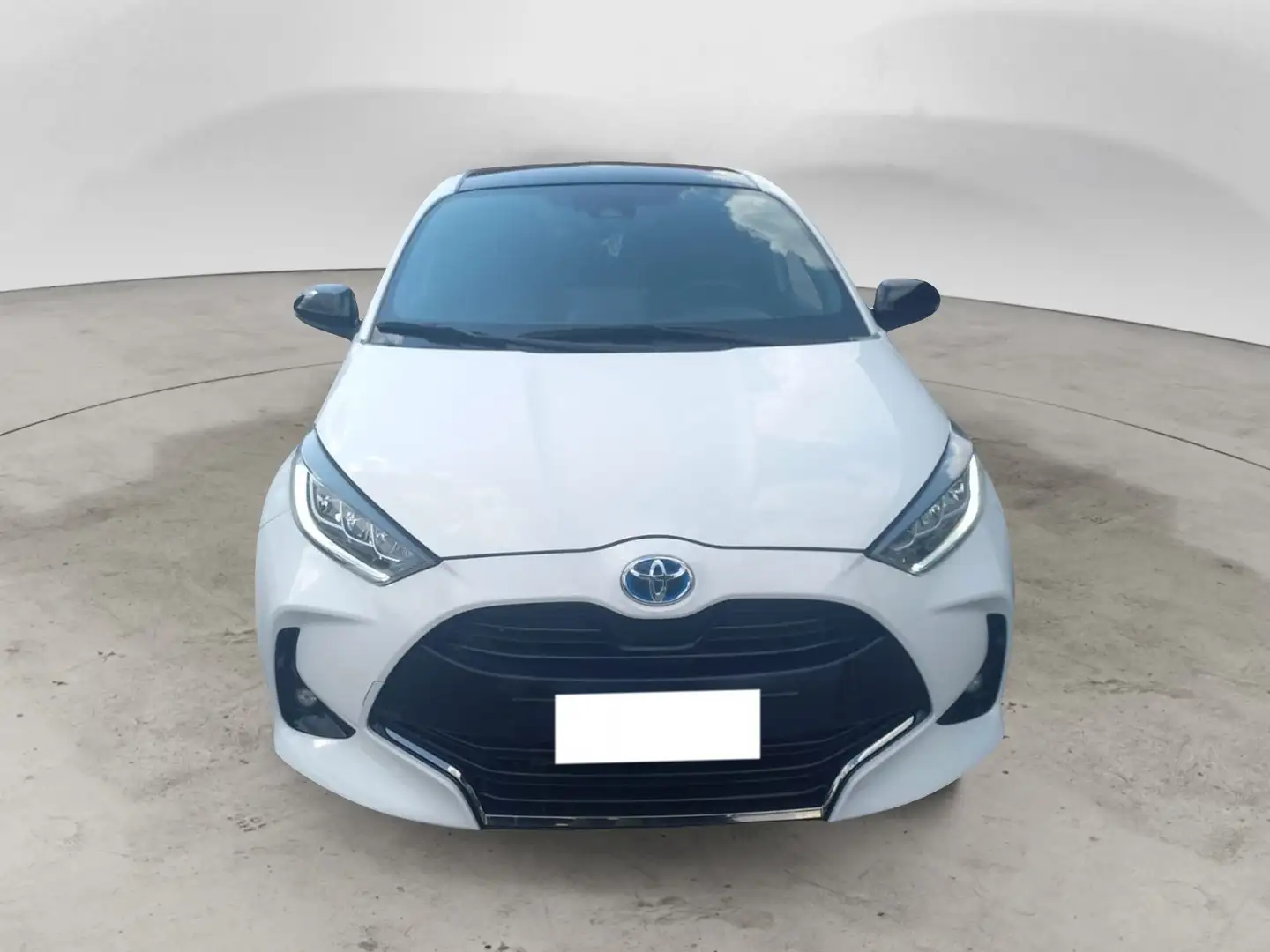 Toyota Yaris Yaris 1.5 Hybrid 5 porte Lounge Bianco - 2