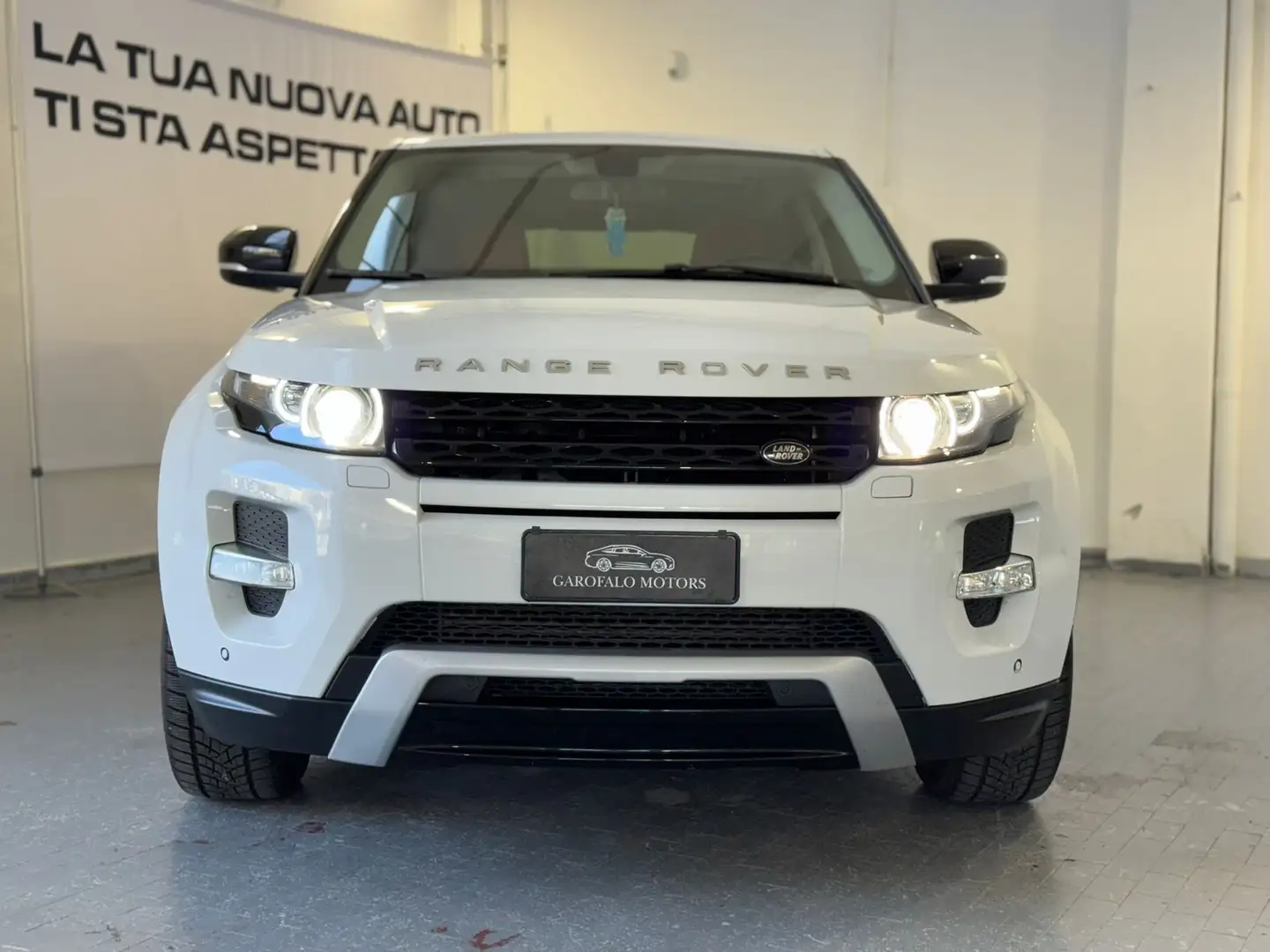 Land Rover Range Rover Evoque 5p 2.2 td4 Dinamik 150cv Blanc - 1