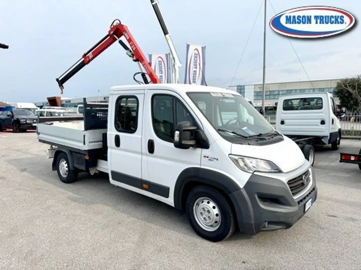 Fiat Ducato Maxi Doppia Cabina + gru FASSI F26 Weiß - 1