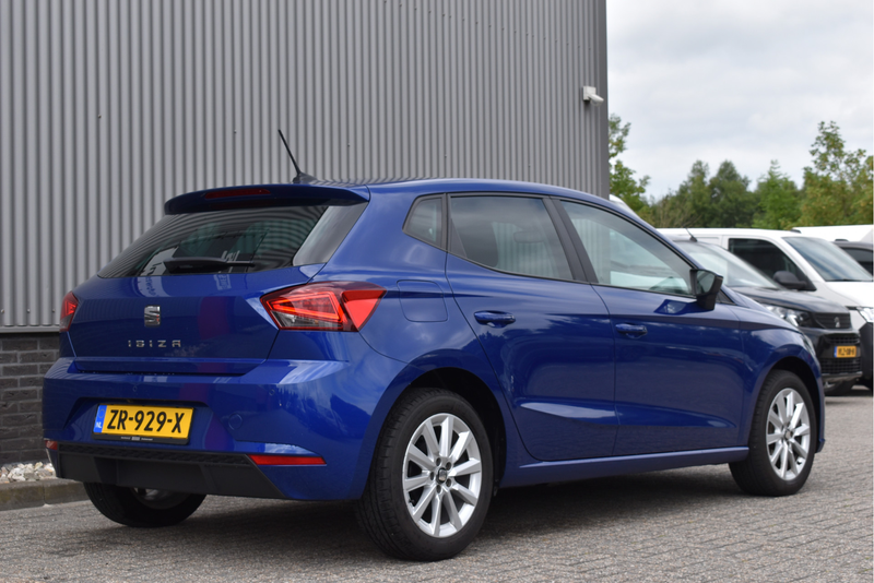 SEAT Ibiza 1.0 TSI Style Business Intense Camera, Navi, Clima — photo 12