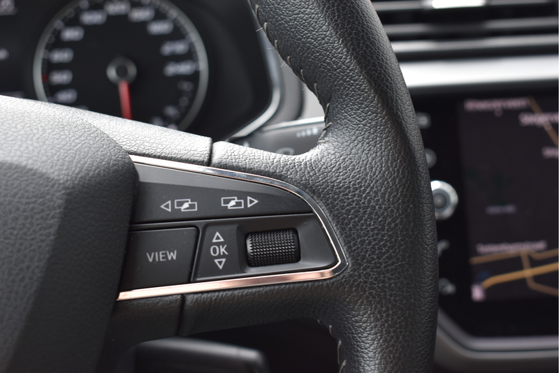 SEAT Ibiza 1.0 TSI Style Business Intense Camera, Navi, Clima — photo 14