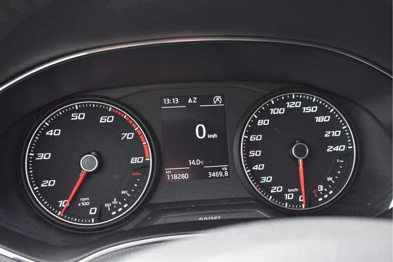 SEAT Ibiza 1.0 TSI Style Business Intense Camera, Navi, Clima — photo 29