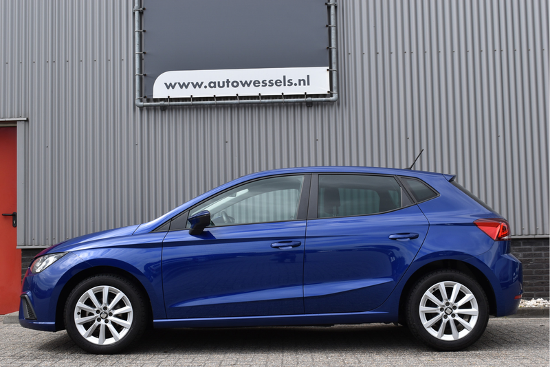 SEAT Ibiza 1.0 TSI Style Business Intense Camera, Navi, Clima — photo 5