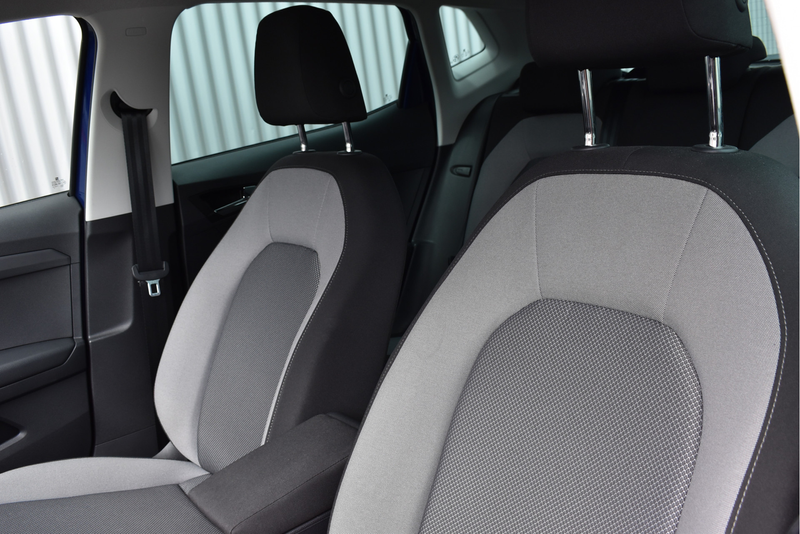 SEAT Ibiza 1.0 TSI Style Business Intense Camera, Navi, Clima — photo 27