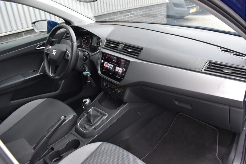 SEAT Ibiza 1.0 TSI Style Business Intense Camera, Navi, Clima — photo 9