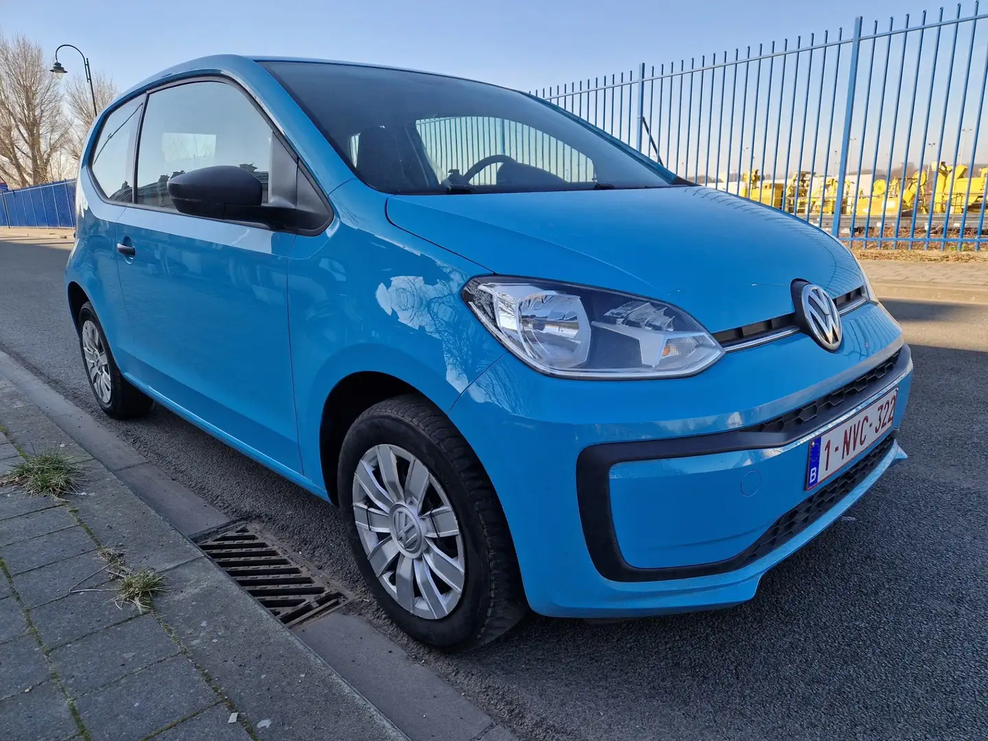 Volkswagen up! 1.0i Move CLIM Bleu - 2