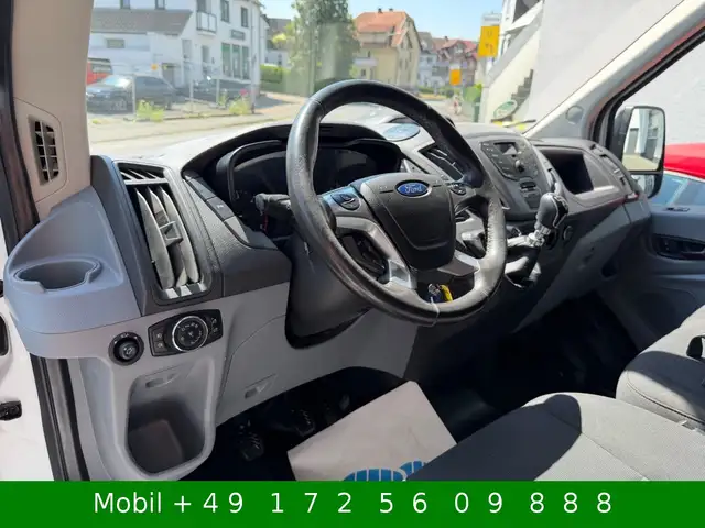 Ford Transit view 12